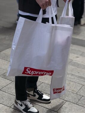 Supreme Canvas Tote bag white red